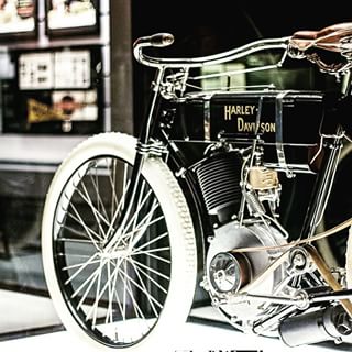  New blog post: See the best of #Milwaukee in less than 48 hours  This, by the way, is a replica of what is possibly the very first Harley Davidson. 