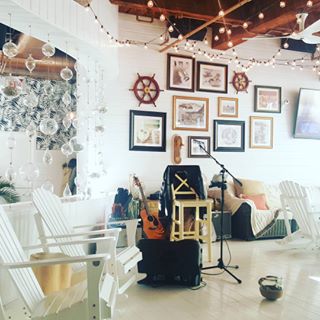  My review of the brunch at Hampton Social will be published this week. Get an early peek by subscribing to our newsletter today! Link in bio!! #bunchesobrunches 