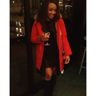  BIG THANKS to @onewarmcoat! I love my new red parka from @woolrichinc!!! #redparkaparty @Ceriserooftop 