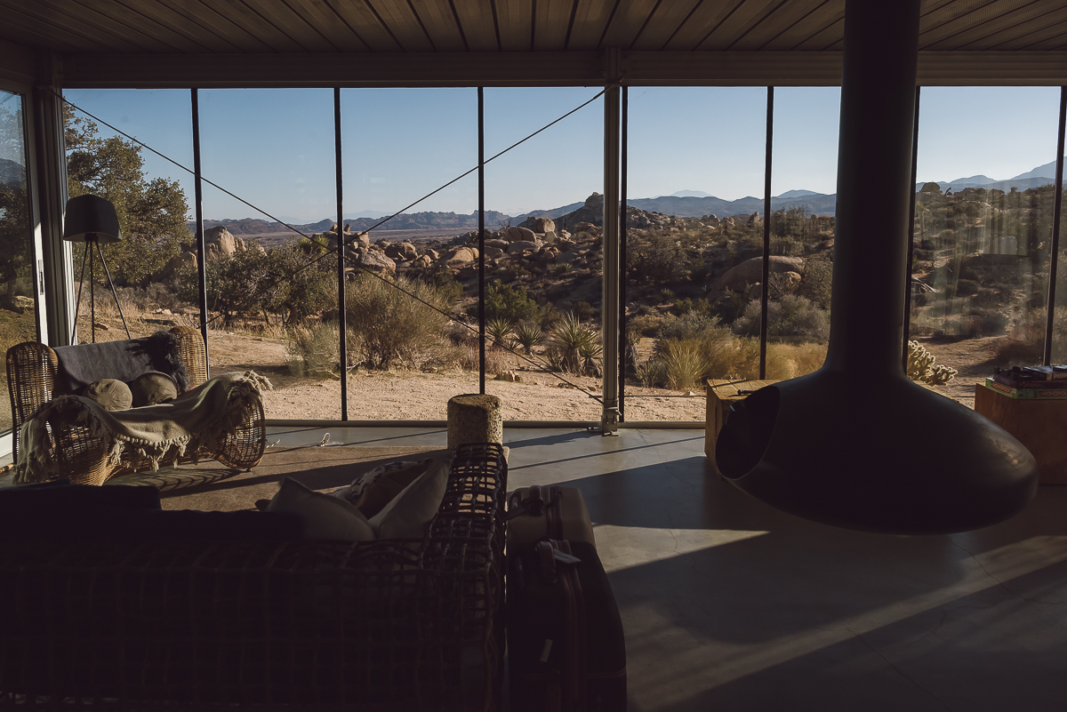 Off-grid itHouse Airbnb in Pioneertown, California